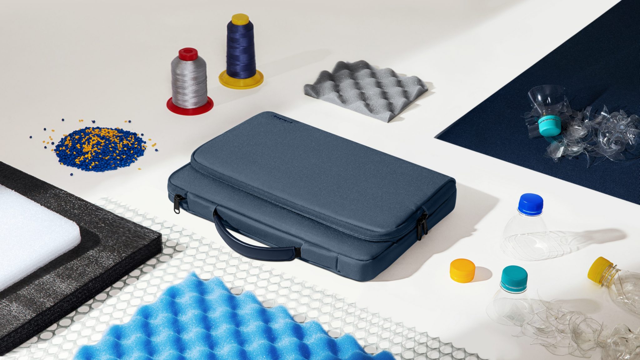 Túi chống sốc Tomtoc (USA) Briefcase Macbook Pro 16 inch 13