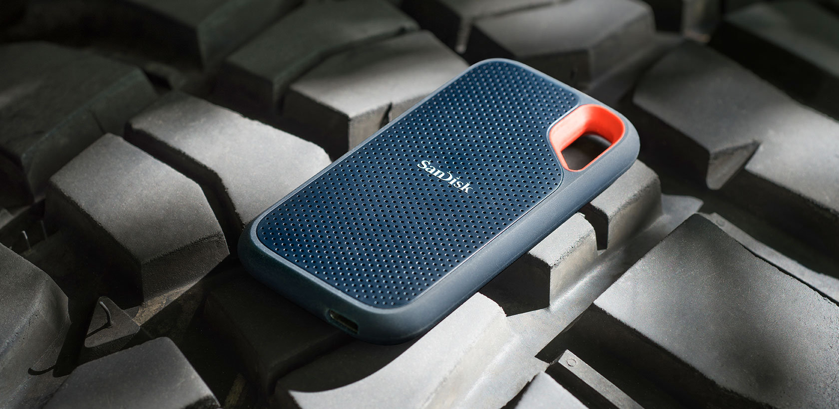 Ổ cứng di động SSD SanDisk Extreme Portable 1TB 05