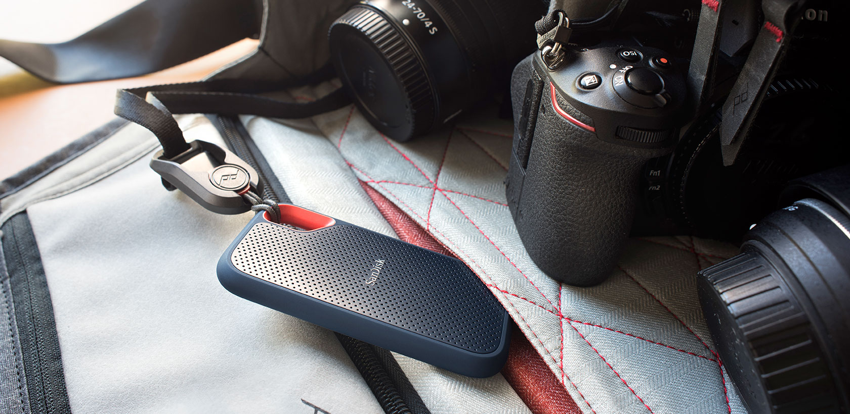Ổ cứng di động SSD SanDisk Extreme Portable 1TB 07