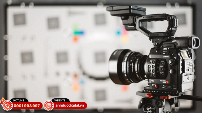 Máy quay Canon EOS C300 Mark II nổi bật với dải tương phản động