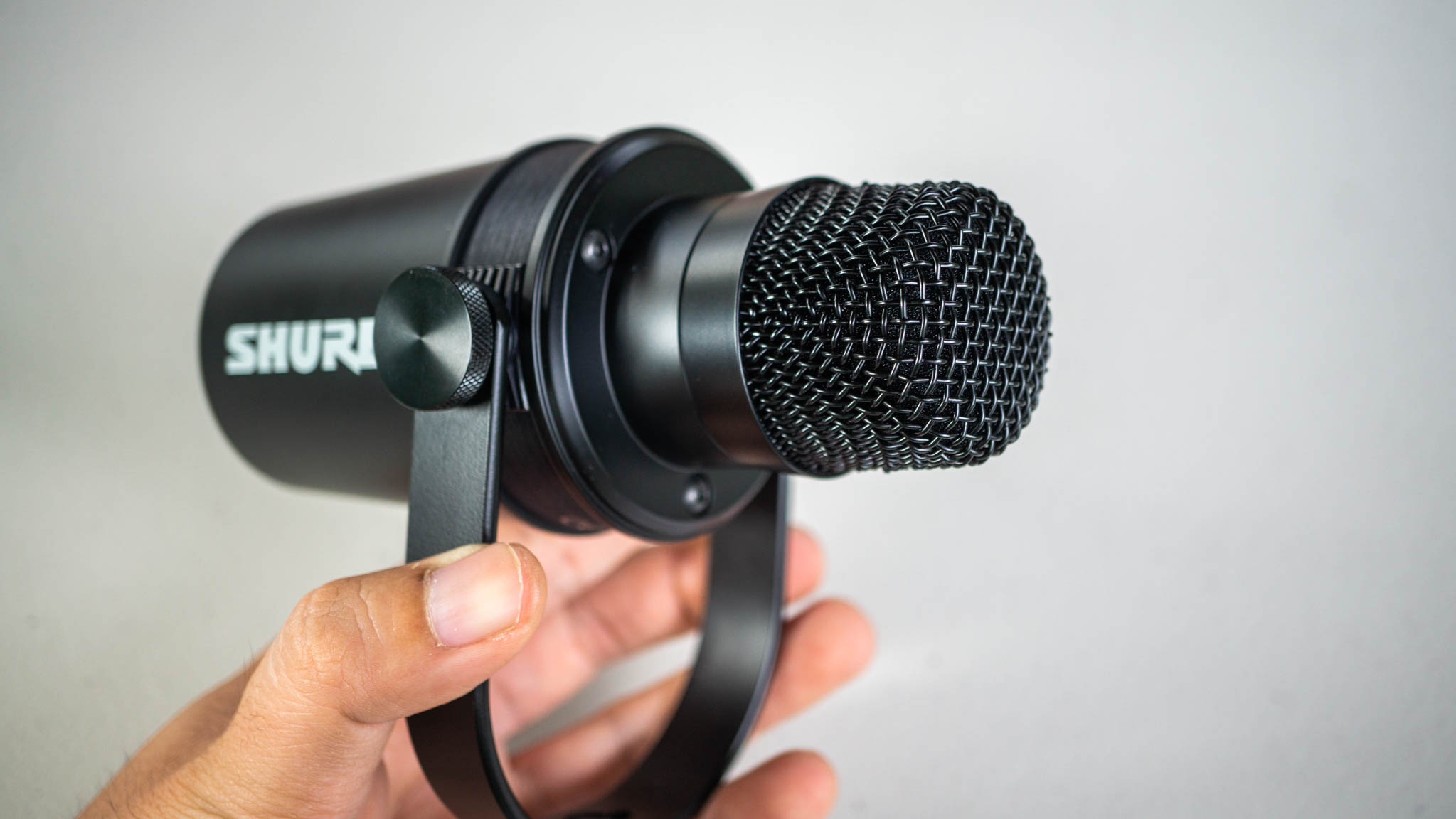 Đáp ứng tần số rộng