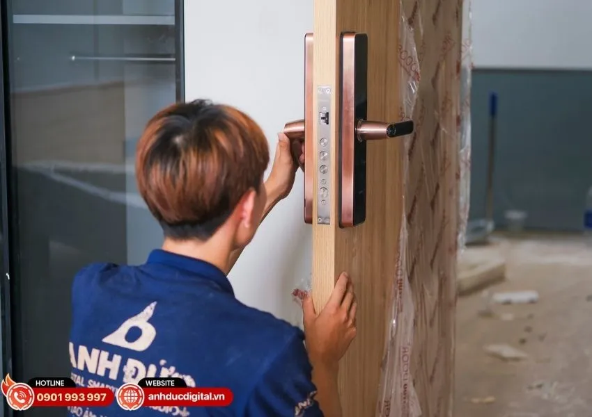 g&oacute;i lắp đặt kho&aacute; tại nh&agrave;