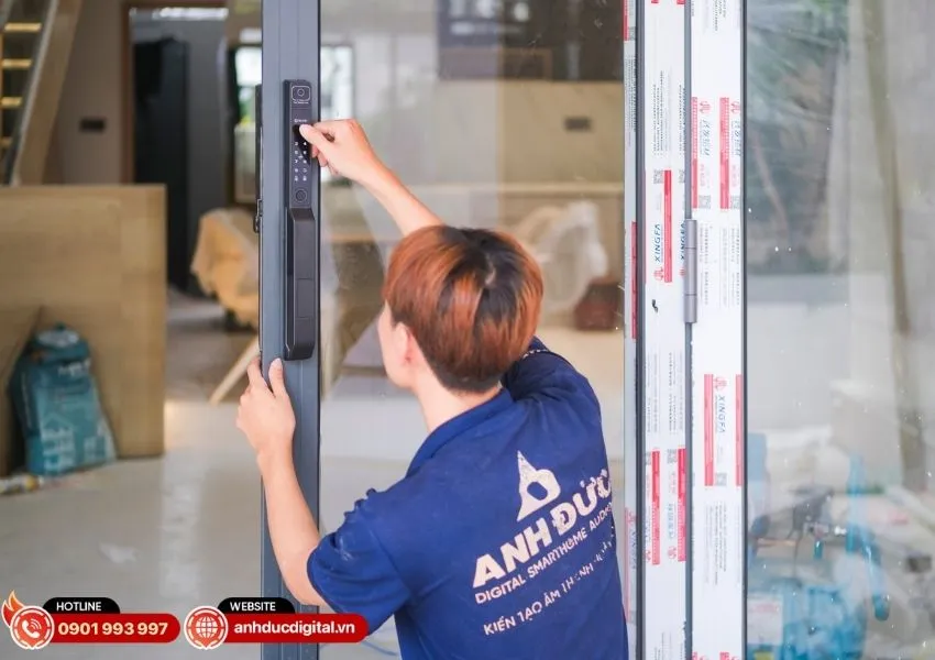 g&oacute;i lắp đặt kho&aacute; tại nh&agrave;