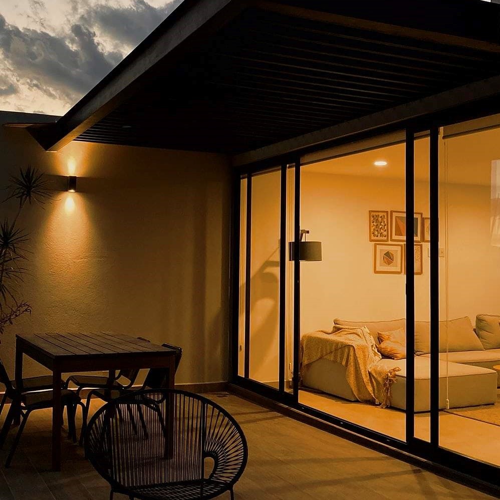 Độ bền cao, kháng nước, kháng bụi tốt