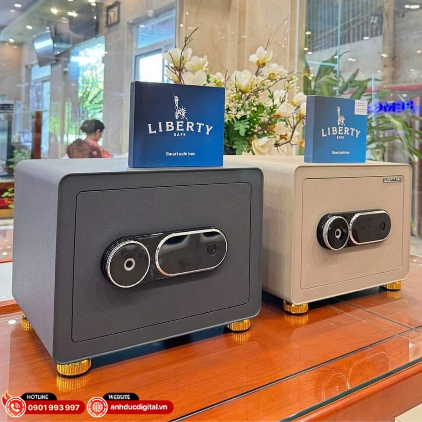 Két Liberty LB30s (2)