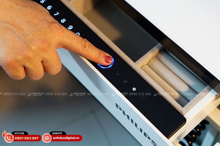 Mở khoá hai lớp với SBX301-5-C