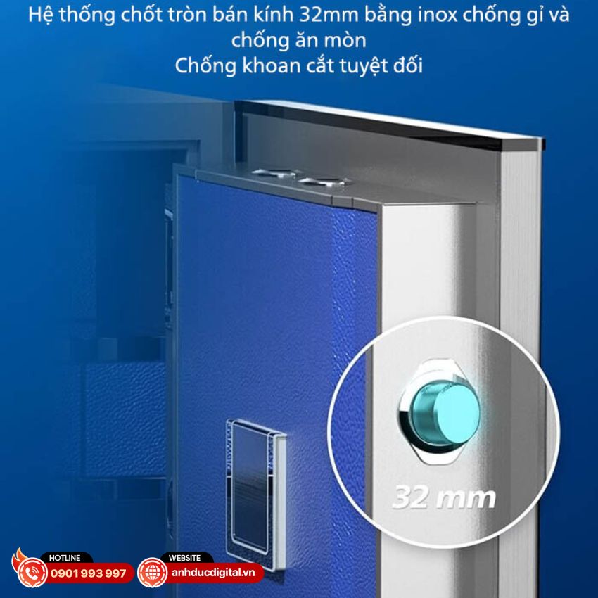SBX702 được trang bị lên tới 10 điểm khóa chốt dày 32mm