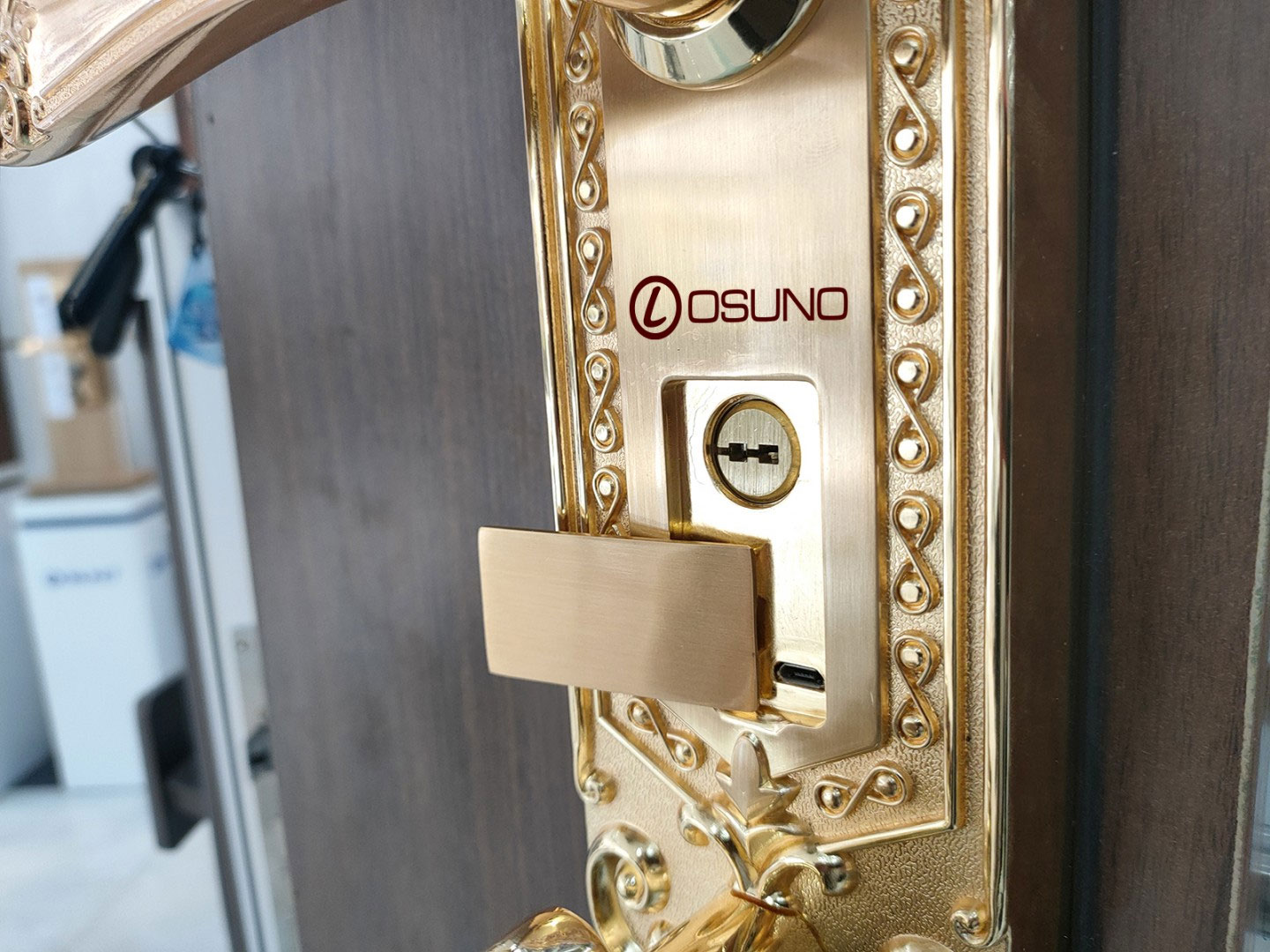 Cảnh b&aacute;o pin yếu&nbsp;