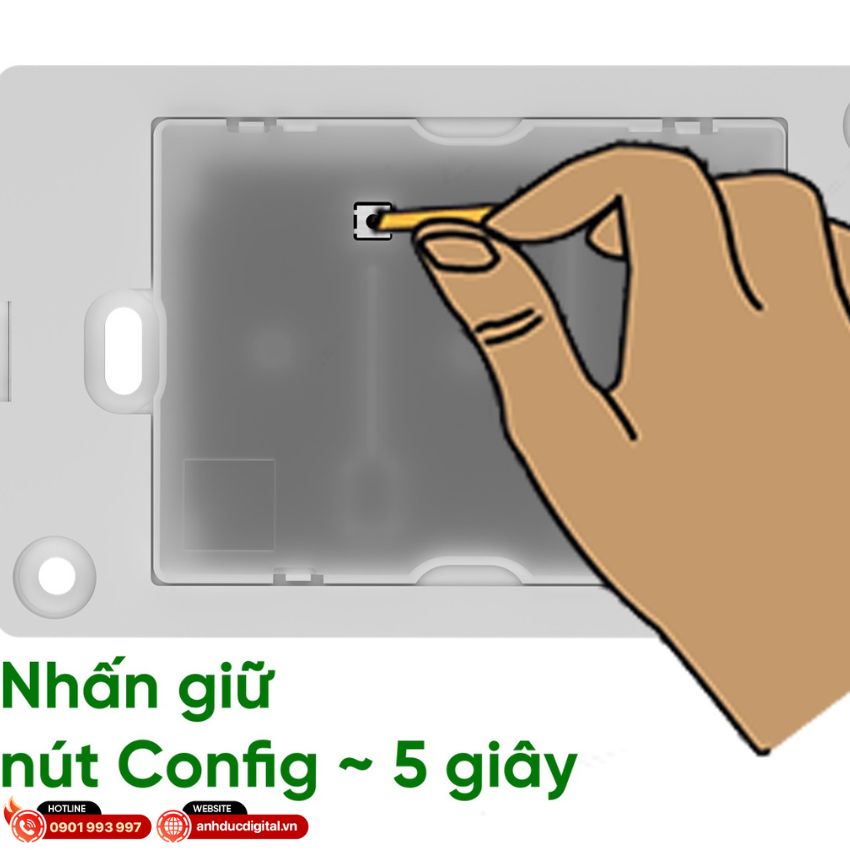 Giữ nút config 5s trên công tắc cửa cuốn thông minh Lumi