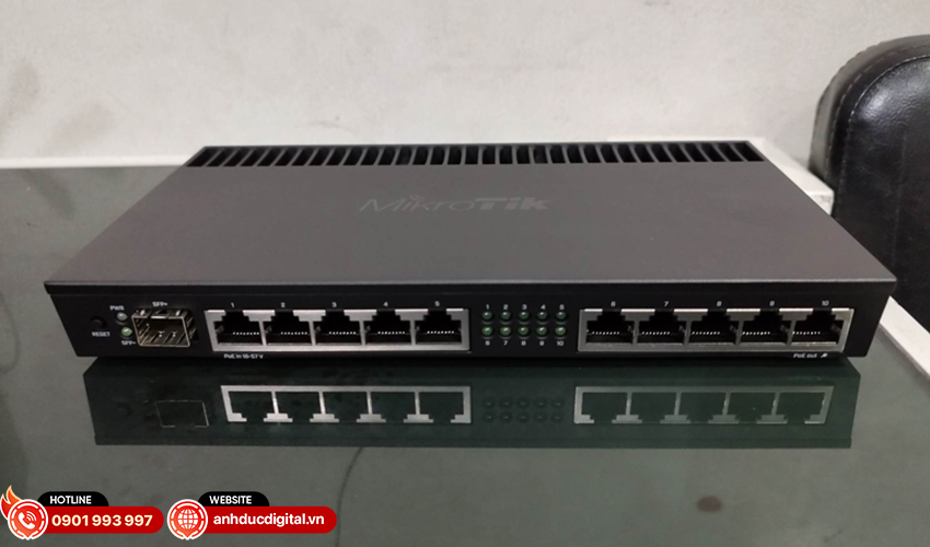 MikroTik RB4011iGS+RM 3 copy