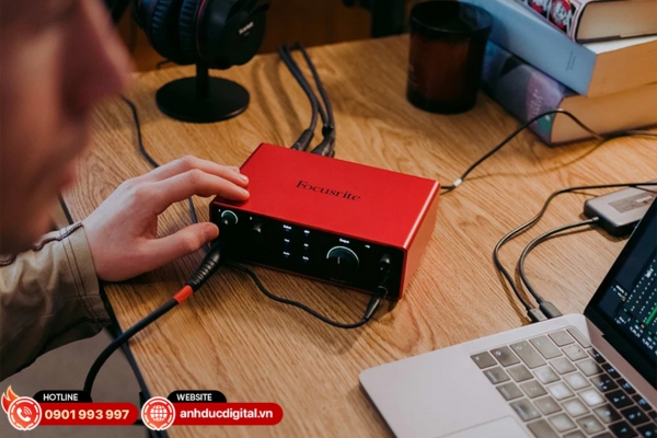ocusrite là thương hiệu audio interface uy tín, nổi bật với dòng Scarlett phổ biến