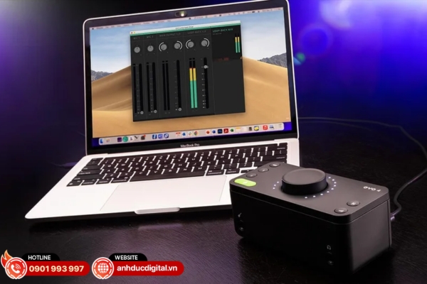 oopback hỗ trợ thu âm, livestream và podcast thuận tiện hơn