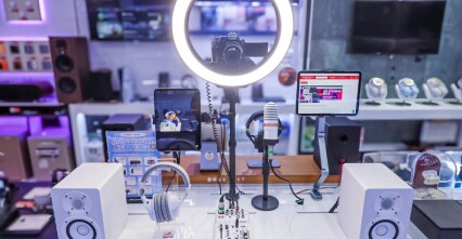 Hướng dẫn chọn bộ thu âm livestream Chuẩn – Đúng – Dễ áp dụng