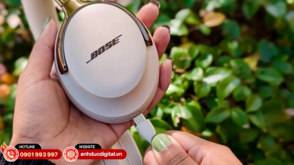 Bose QuietComfort Ultra Headphones 2 cho thời lượng pin đến 30 giờ, sạc USB-C đầy trong khoảng 3 giờ
