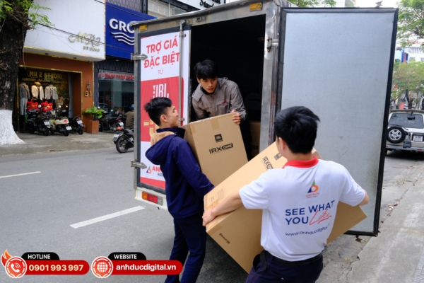 Giao hàng nhanh toàn quốc, đóng gói kỹ lưỡng và hỗ trợ lắp đặt tận nơi khi mua dàn karaoke JBL tại Anh Đức Audio