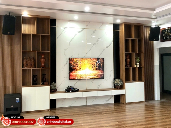 Dàn karaoke Yamaha DKY03 mang đến âm thanh mạnh mẽ, phù hợp phòng rộng và nhu cầu karaoke chuyên nghiệp