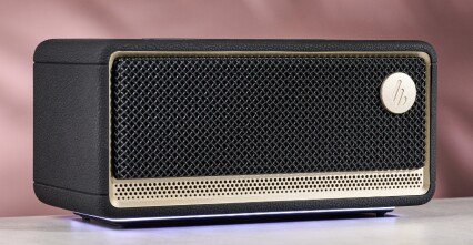 Đánh giá Edifier ES60 - Phong cách hoài cổ thách thức đối thủ Marshall