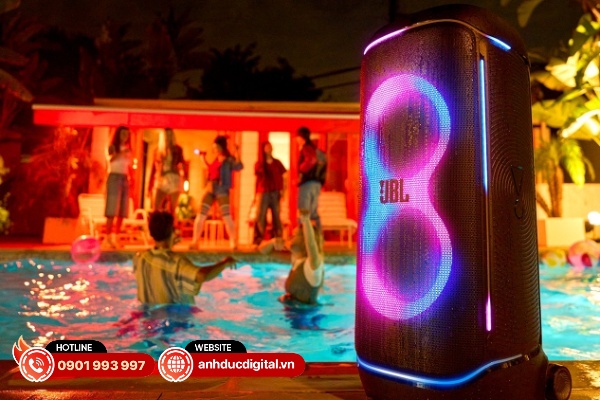 JBL PartyBox 720 sở hữu hệ thống cấu hình loa công suất lớn đến 800W