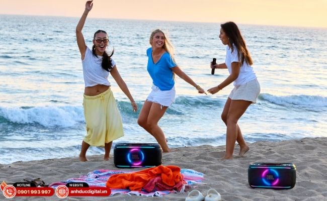 JBL PartyBox On-The-Go 2 nổi bật với pin lâu hơn và trải nghiệm thông minh hơn