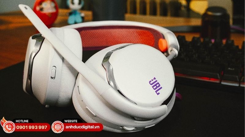 jbl-quantum-series-moi-2