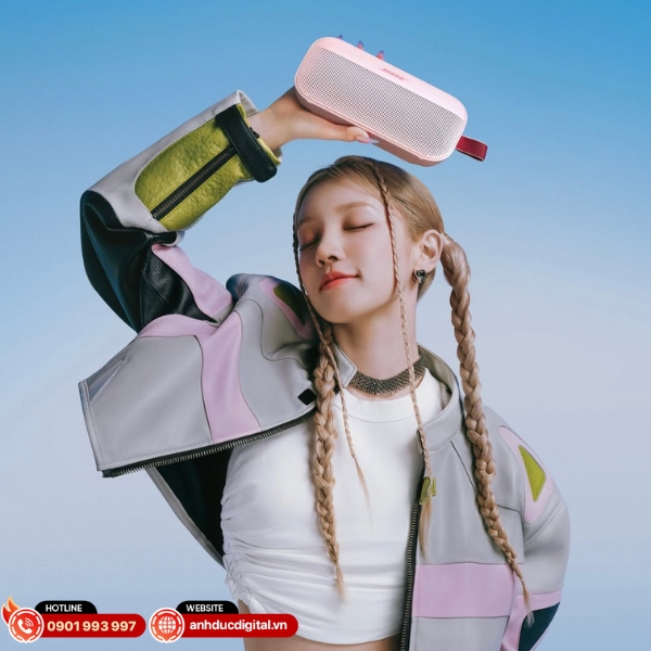 Bose SoundLink Flex là loa Bluetooth gọn nhẹ với âm thanh cân bằng và bền bỉ