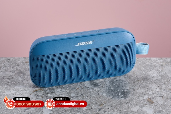 Bose SoundLink Flex II cũng là một lựa chọn hay cho nhu cầu nghe nhạc cá nhân trong không gian vừa và nhỏ