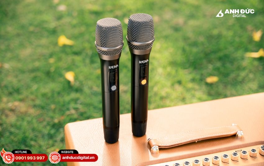 Micro UHF chống hú đi kèm loa karaoke giúp giọng hát ổn định