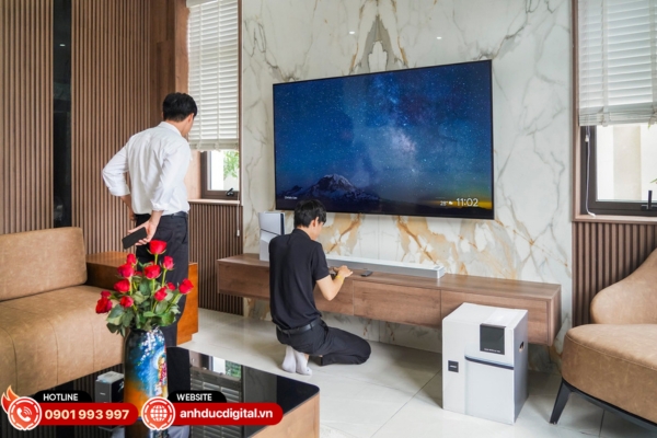 Khách hàng được tư vấn chi tiết và lắp đặt chuyên nghiệp, đảm bảo loa soundbar phát huy tối đa hiệu suất