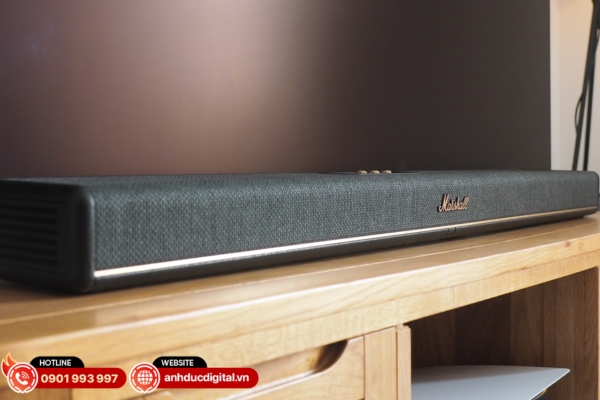 Marshall Heston 120 nổi bật với thiết kế đậm chất rock và âm thanh mạnh mẽ, giàu năng lượng