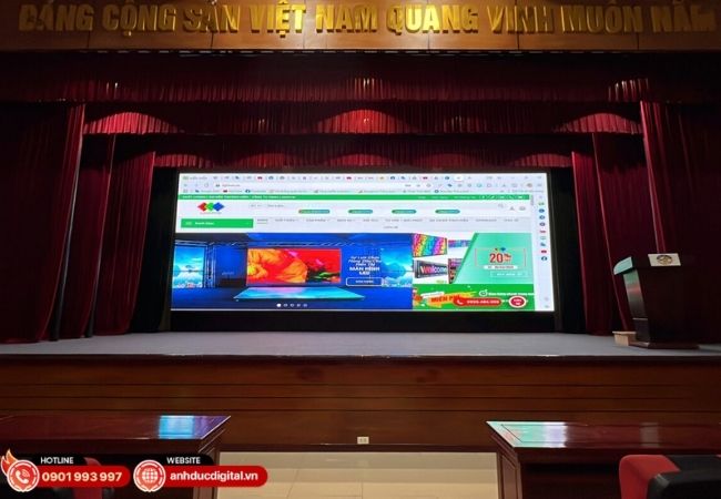 Sai layout – người ngồi xa hoặc góc nghiêng sẽ khó theo dõi nội dung