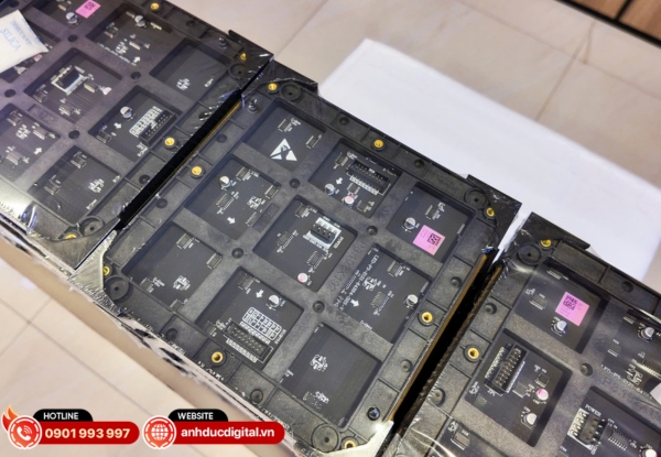 Màn hình LED được Anh Đức Audio phân phối có độ bền cao, phù hợp nhiều không gian sử dụng