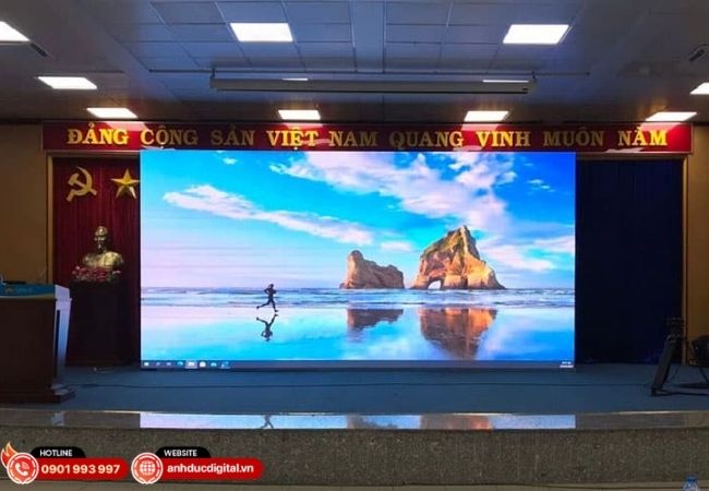 Tạo điểm nhấn chuyên nghiệp cho mọi sự kiện lớn của nhà trường