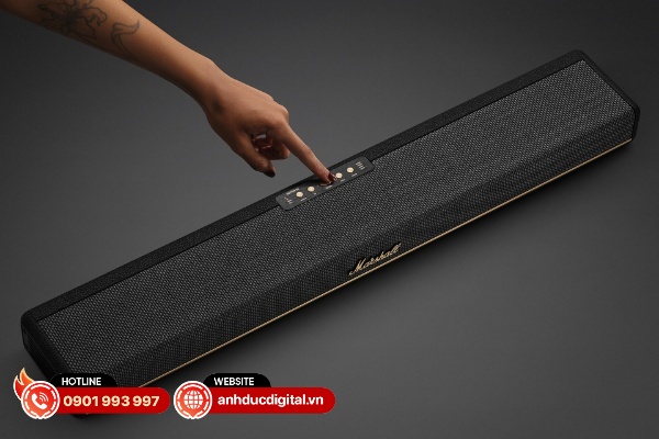 Chiếc loa khoác lên mình một thiết kế mang tính cổ điển tương tự như các sản phẩm loa không dây