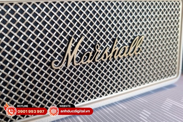 Âm trường của chiếc loa được mở rộng hơn tạo đủ không gian để giúp những bài hát có nhiều nhạc cụ được thể hiện tốt