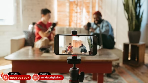 Ưu tiên mic thu âm livestream có kết nối USB, XLR hoặc hỗ trợ Phantom 48V để dễ dàng tương thích