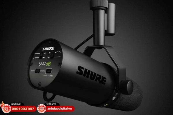 micro-hat-livestream-16