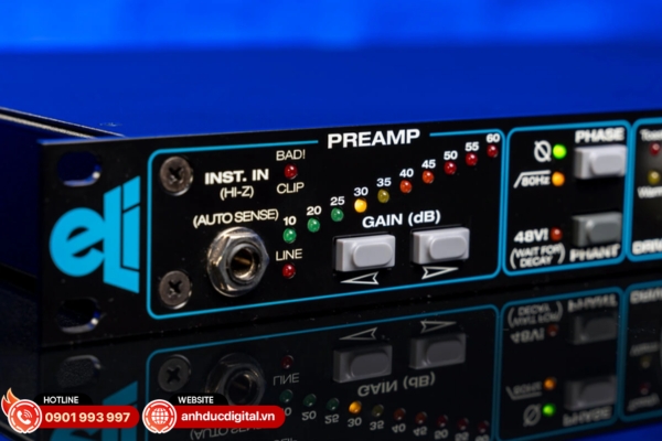 micro-hat-livestream-8