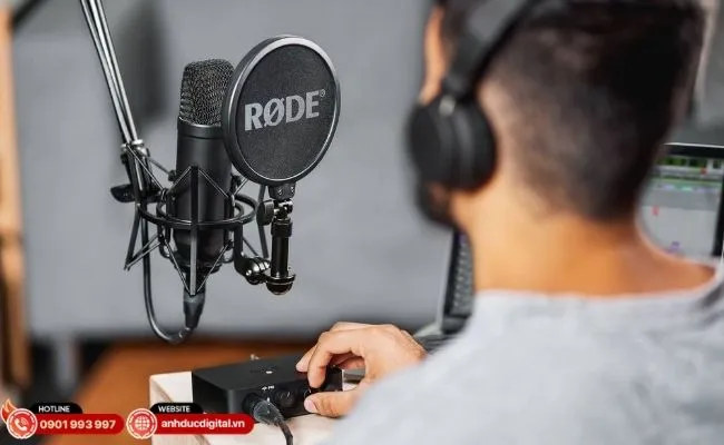 Ghé thăm showroom Anh Đức Digital để trải nghiệm trực tiếp các dòng micro phòng thu cao cấp nhất