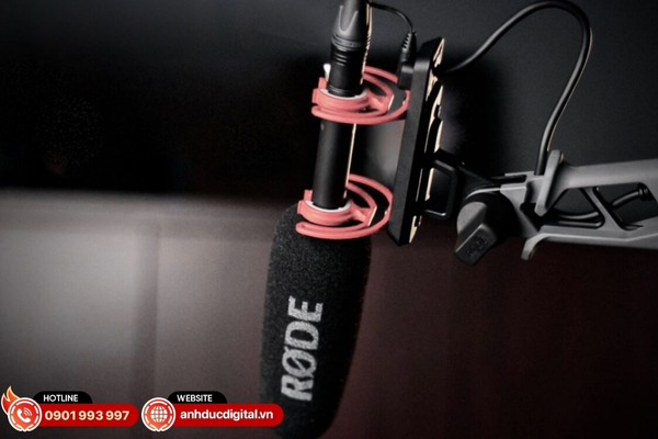 Rode NTG5 mang đến chất lượng thu âm cực sạch, chi tiết cao, phù hợp cho quay phim và phỏng vấn chuyên nghiệp