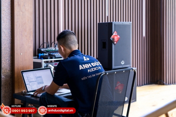 Anh Đức Digital cung cấp mixer chuyên nghiệp đáp ứng đa dạng nhu cầu sử dụng từ biểu diễn, phòng thu đến sự kiện
