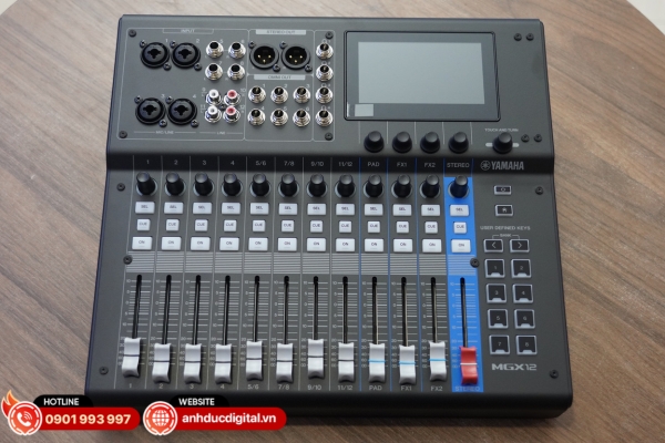 Mixer Yamaha MGX12 là bàn trộn kỹ thuật số nhỏ gọn, linh hoạt, xử lý âm thanh chuyên nghiệp cho nhiều ứng dụng