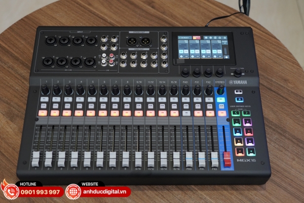 Mixer Yamaha MGX16 là bàn trộn kỹ thuật số linh hoạt với xử lý DSP mạnh và nhiều tùy chọn kết nối