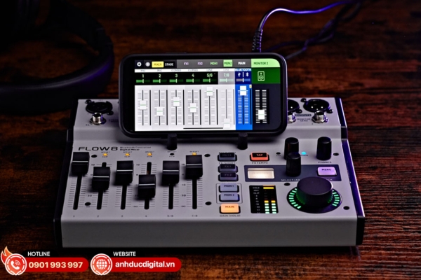 Mixer digital xử lý âm thanh bằng DSP cho độ chính xác cao, trong khi mixer analog hoạt động thuần analog với thao tác thủ công