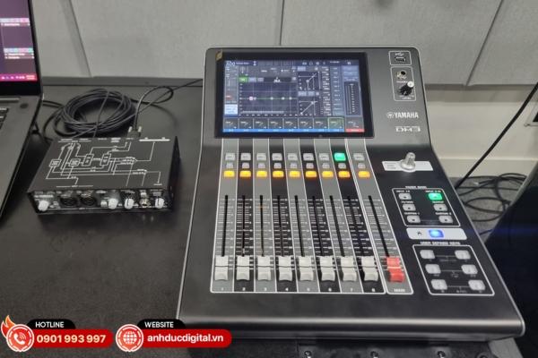 DM3 là mixer Yamaha kỹ thuật số nhỏ gọn tích hợp Dante cho âm thanh chất lượng cao phù hợp livestream và hệ thống âm thanh chuyên nghiệp