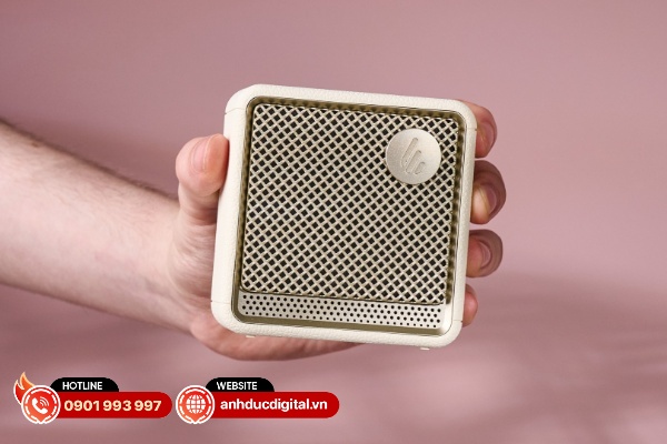 Dòng loa Edifier ES20 là dòng loa nhỏ gọn có tính thẩm mỹ cao với các đường nét cổ điển