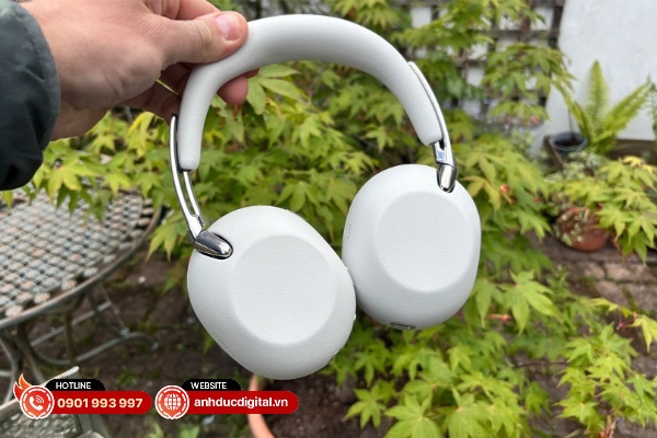 Sony 1000X The Collexion thể hiện bằng âm trầm sâu lắng, nhiều năng lượng nhưng được kiểm soát tốt