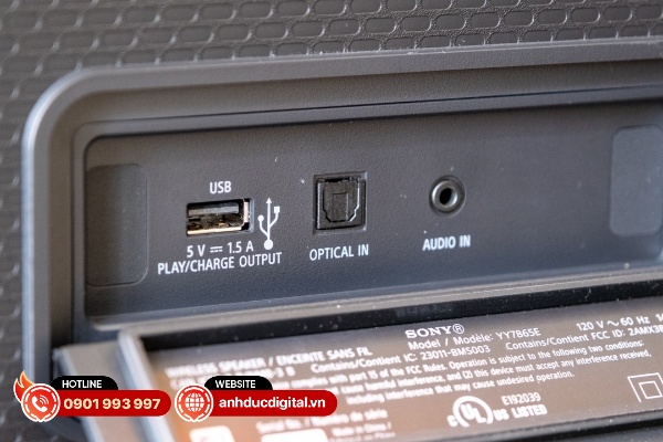 Hệ thống cổng điều khiển phía sau của Sony ULT Tower 9