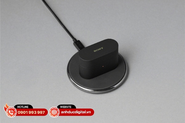 Sony WF-1000XM6 có thời lượng pin dài và có khả năng sạc không dây