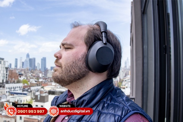 Công nghệ tối ưu hóa chống ồn thích ứng trên Sony WH-1000XM6 hoạt đổng rất hiệu quả