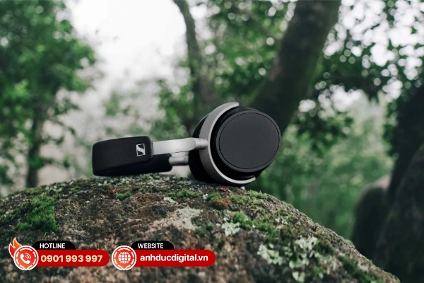 Sennheiser HDB 630 tái tạo các chi tiết âm thanh thực sự xuất sắc, và sự cân bằng hoàn hảo giữa ba dải âm trầm – trung – cao